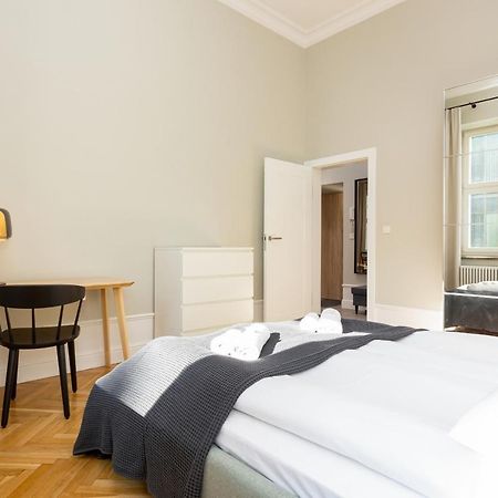 Apartment Warsaw Boduena By Renters Prestige Exteriör bild
